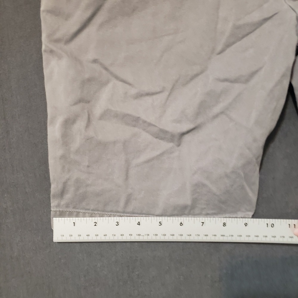 Banana Republic Aiden Shorts Mens 32 Gray Chino Cotton Flat Front Casual - Picture 5 of 9